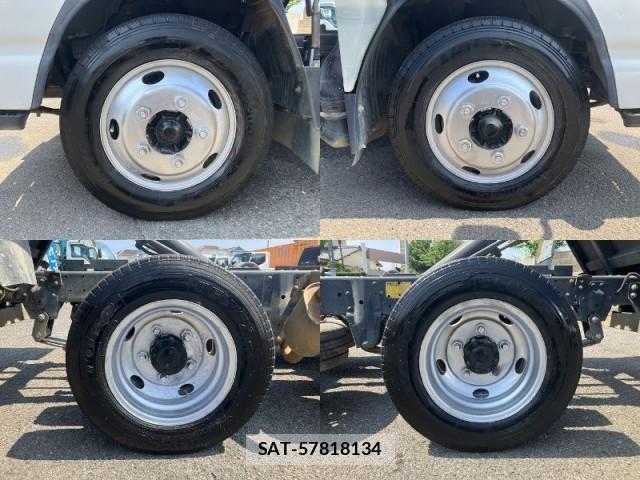 Isuzu ELF TRUCK 2012-03 8223754-16