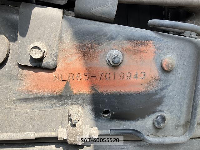 Isuzu ELF TRUCK 2015-05 8223755-18