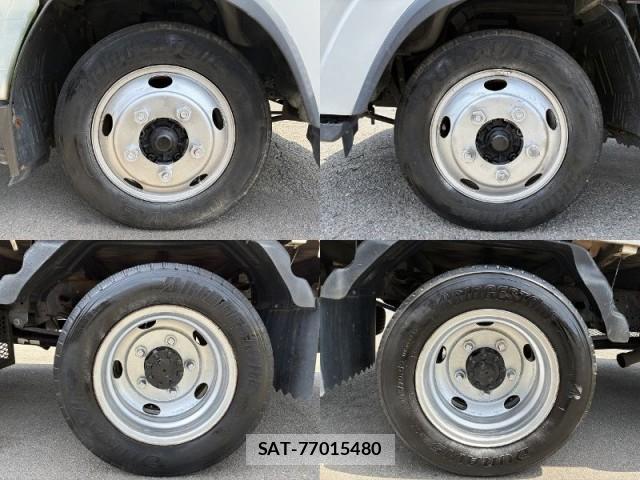 Isuzu ELF TRUCK 2011-08 8223756-11
