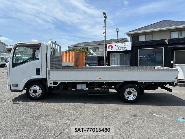 Isuzu ELF TRUCK 2011-08 8223756-3