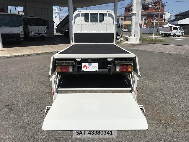 Isuzu ELF TRUCK 2014-06 8223906-8