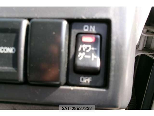 Isuzu ELF TRUCK 2018-04 8224722-14
