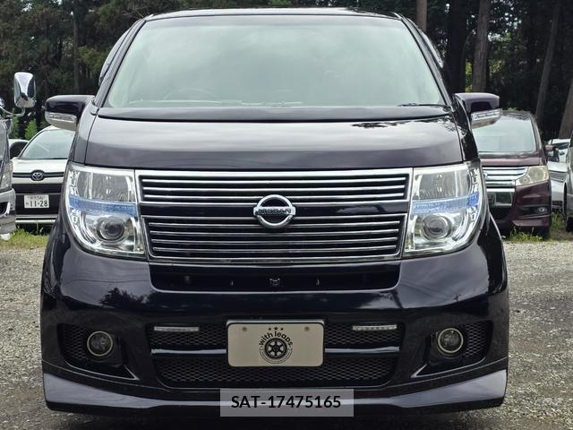 Nissan ELGRAND 2006-02 8216262-1