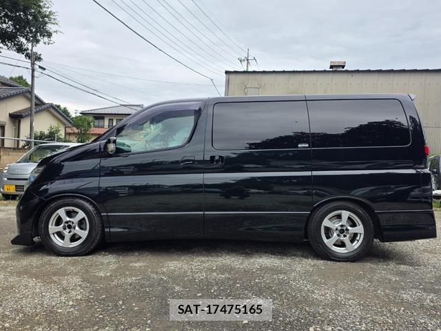 Nissan ELGRAND 2006-02 8216262-3