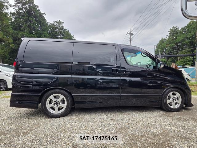 Nissan ELGRAND 2006-02 8216262-7