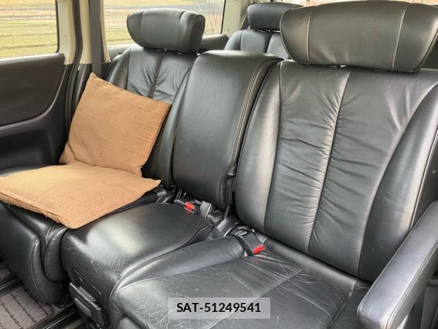 Nissan ELGRAND 2008-02 8219657-11