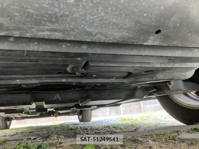 Nissan ELGRAND 2008-02 8219657-4