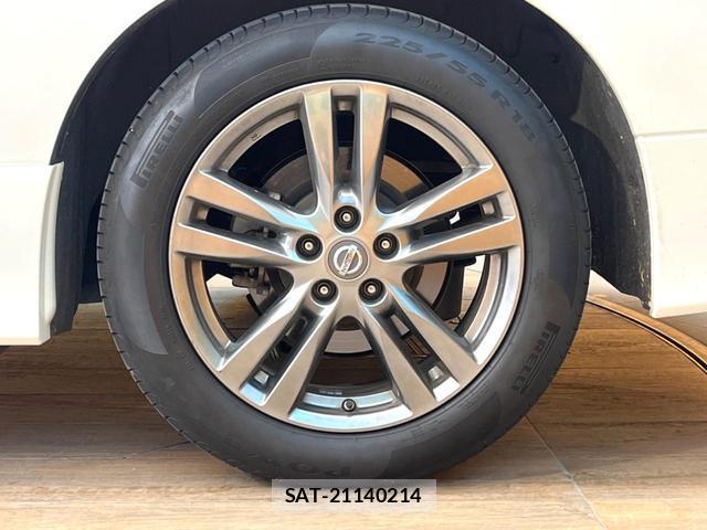 Nissan ELGRAND 2013-04 8220368-13