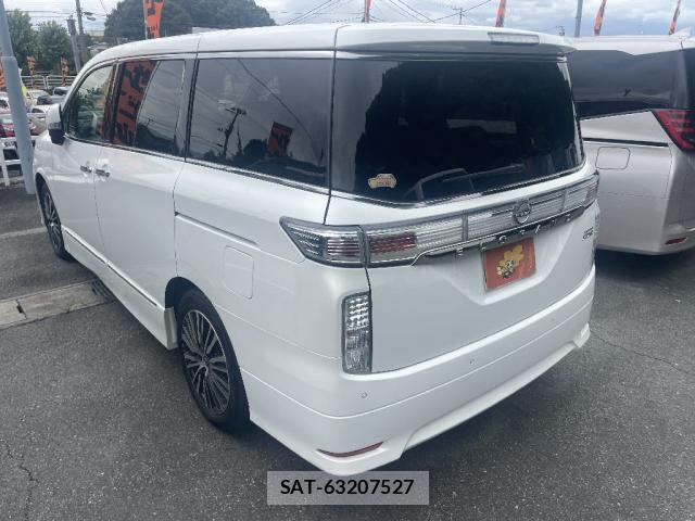 Nissan ELGRAND 2023-09 8220441-1
