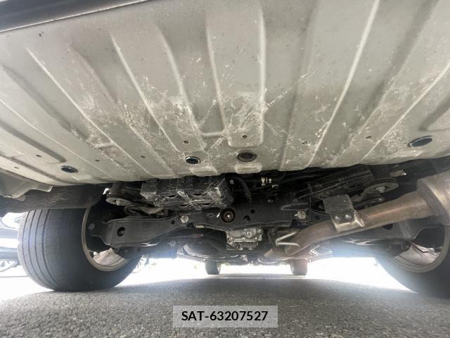 Nissan ELGRAND 2023-09 8220441-18