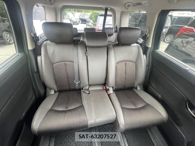 Nissan ELGRAND 2023-09 8220441-5