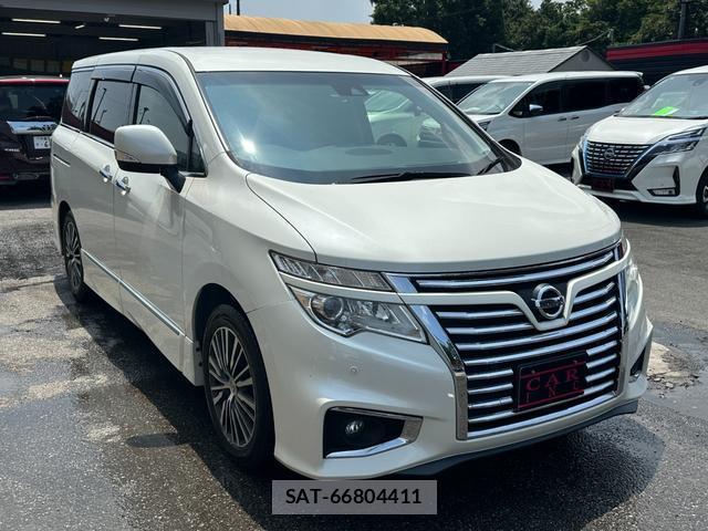 Nissan ELGRAND 2019-06 8220584-17