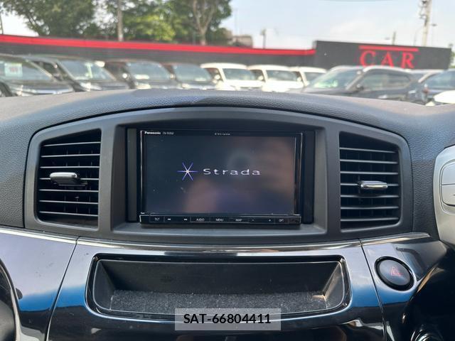 Nissan ELGRAND 2019-06 8220584-2