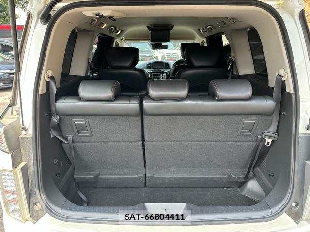 Nissan ELGRAND 2019-06 8220584-5