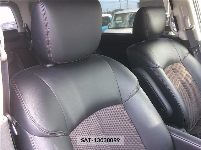 Nissan ELGRAND 2013-10 8220713-11