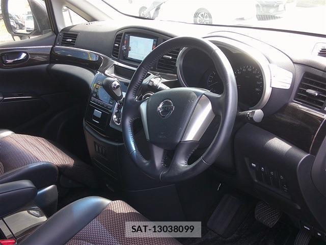 Nissan ELGRAND 2013-10 8220713-18