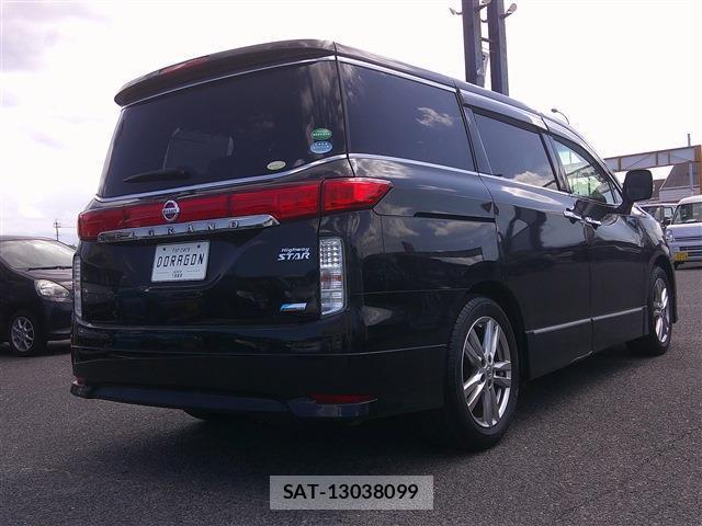 Nissan ELGRAND 2013-10 8220713-5