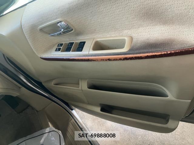 Nissan ELGRAND 2005-02 8221689-6