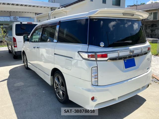Nissan ELGRAND 2011-09 8221766-13