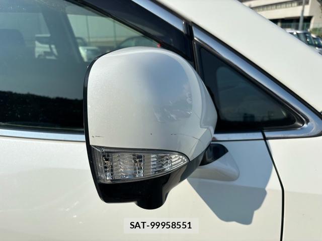 Nissan ELGRAND 2013-06 8221878-13