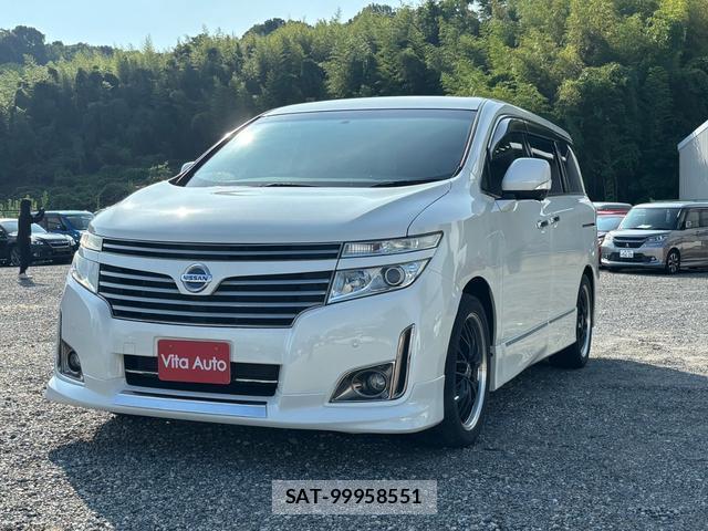 Nissan ELGRAND 2013-06 8221878-16