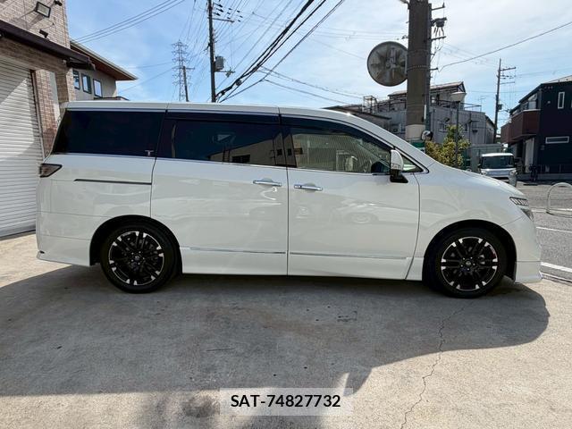 Nissan ELGRAND 2018-05 8222500-12