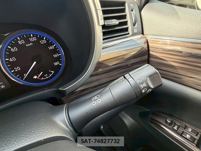 Nissan ELGRAND 2018-05 8222500-18