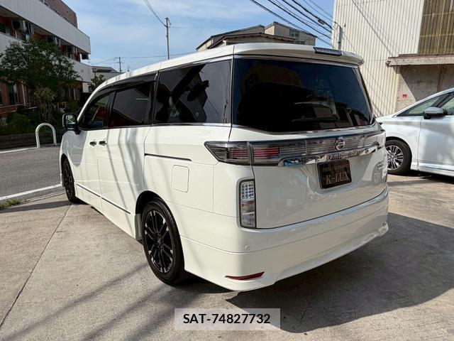 Nissan ELGRAND 2018-05 8222500-3