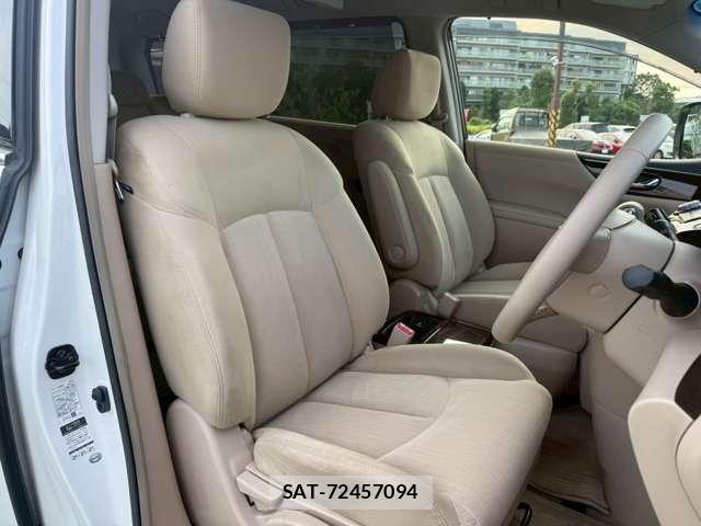 Nissan ELGRAND 2013-06 8222684-12