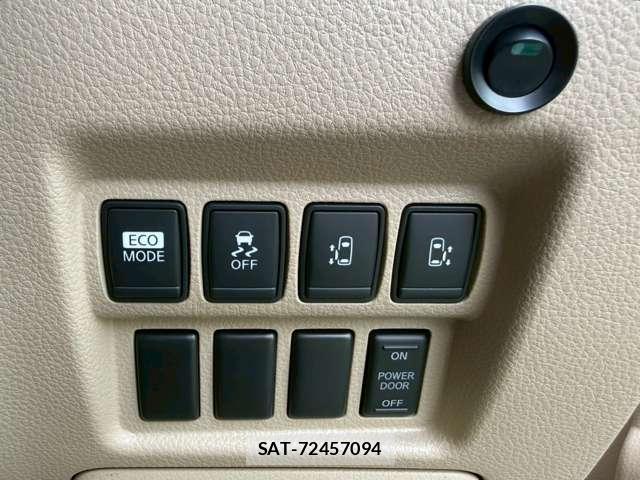 Nissan ELGRAND 2013-06 8222684-15