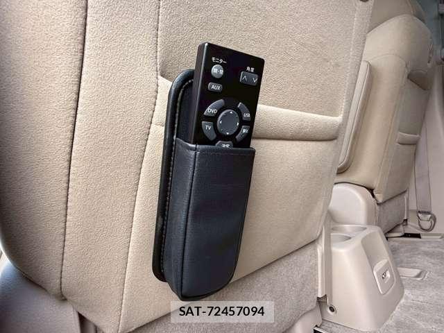 Nissan ELGRAND 2013-06 8222684-17