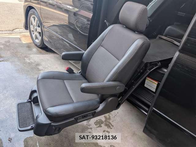 Nissan ELGRAND 2008-01 8223179-3