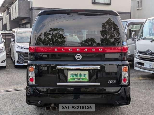 Nissan ELGRAND 2008-01 8223179-9