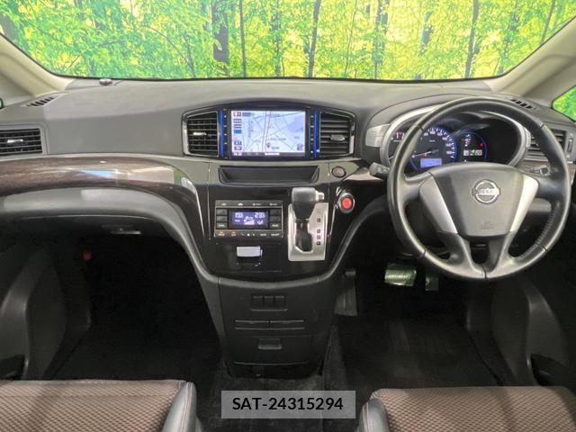 Nissan ELGRAND 2013-11 8223955-1