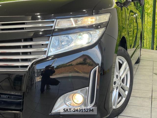 Nissan ELGRAND 2013-11 8223955-12