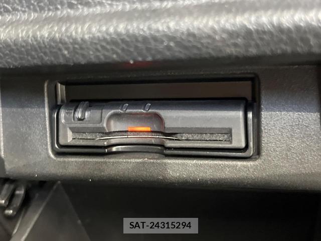 Nissan ELGRAND 2013-11 8223955-6