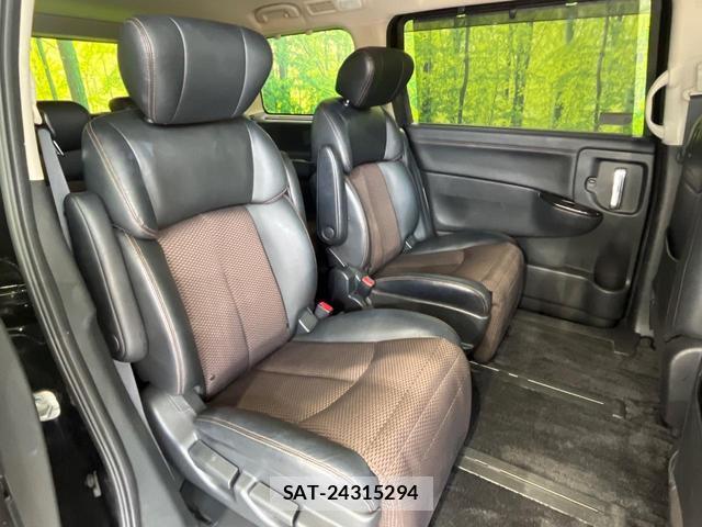 Nissan ELGRAND 2013-11 8223955-8