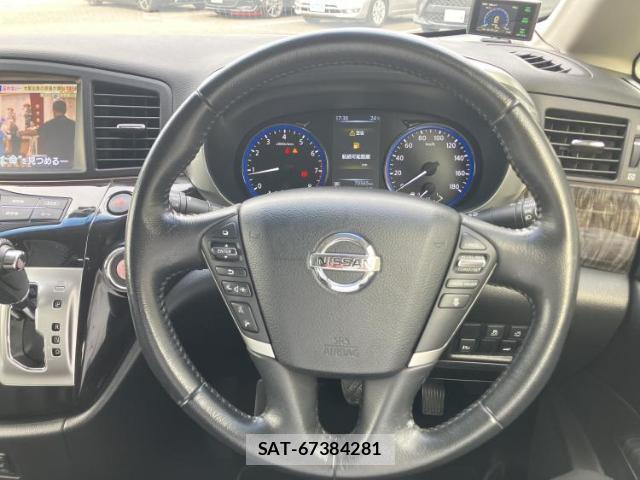 Nissan ELGRAND 2014-01 8225182-15