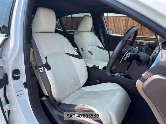 Lexus ES 2019-03 8217169-2