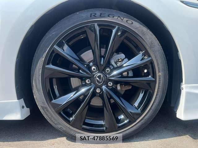 Lexus ES 2019-03 8217169-7