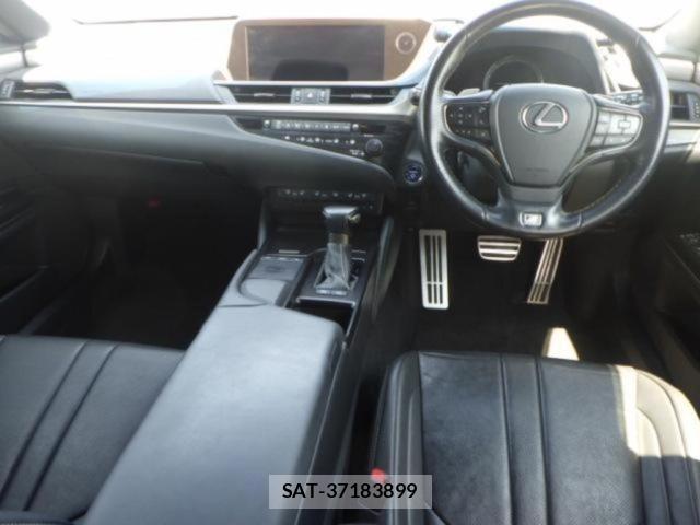 Lexus ES 2021-04 8219043-2