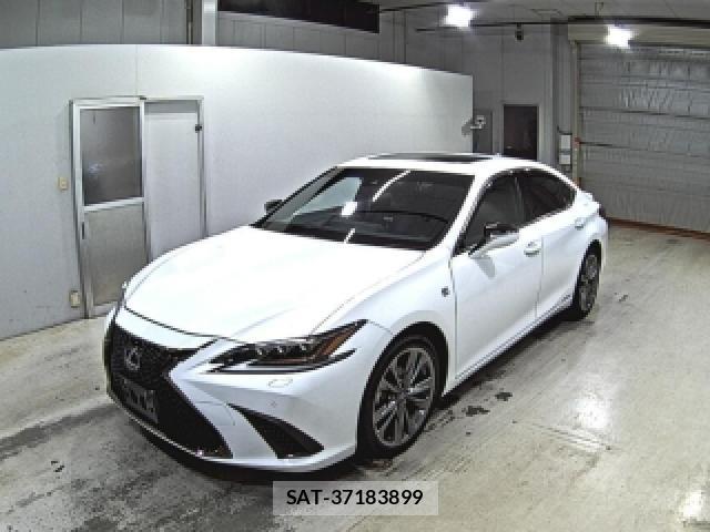 Lexus ES 2021-04 8219043-4