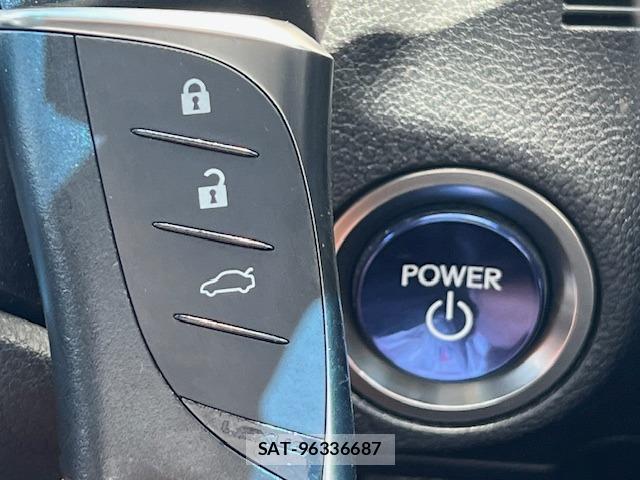 Lexus ES 2021-05 8221324-5