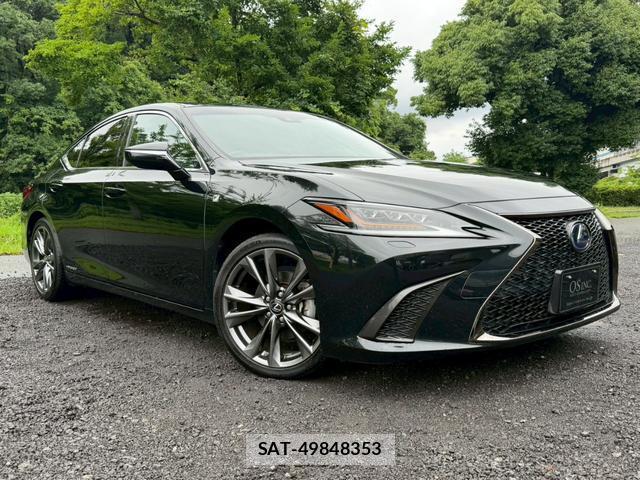 Lexus ES 2019-09 8223792-13