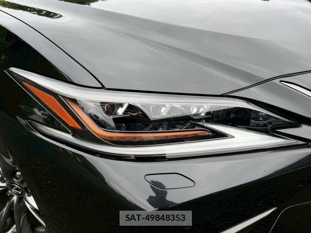 Lexus ES 2019-09 8223792-6