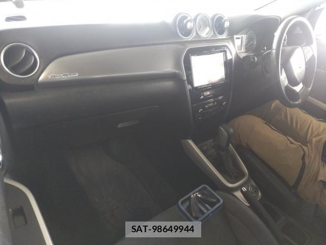 Suzuki ESCUDO 2017-03 8217677-2