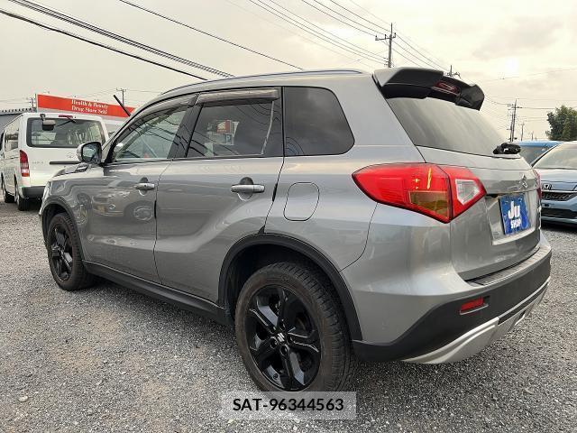 Suzuki ESCUDO 2017-08 8218307-1
