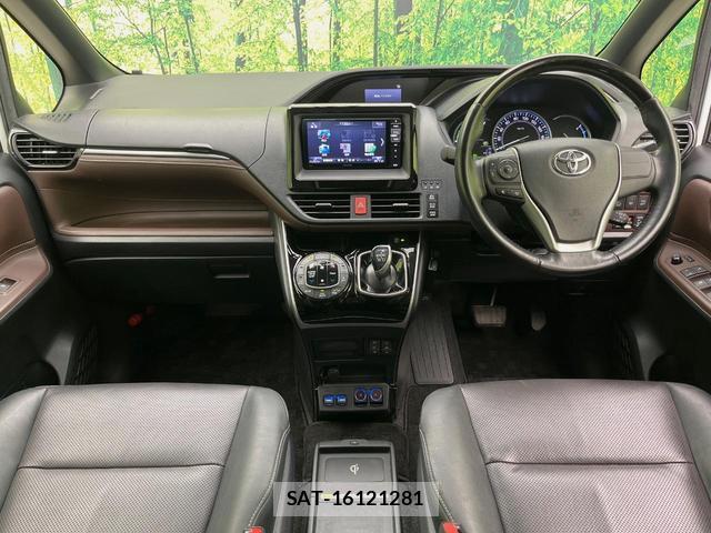 Toyota ESQUIRE 2015-04 8216268-1