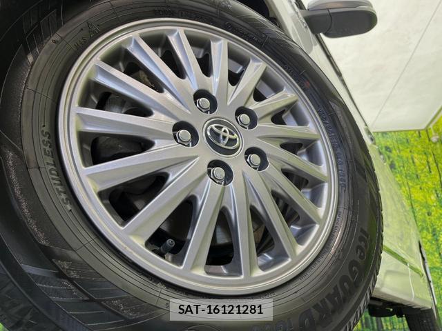 Toyota ESQUIRE 2015-04 8216268-13
