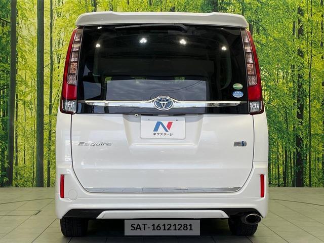 Toyota ESQUIRE 2015-04 8216268-15